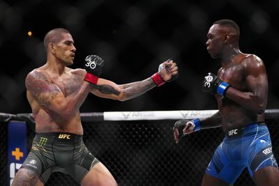 Israel Adesanya: Alex Pereira will knock out Jan Blachowicz at UFC 291 because he hits harder