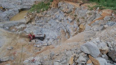 Karnataka | Cabinet decides to provide a one-time settlement option to pay penalty for illegal quarrying