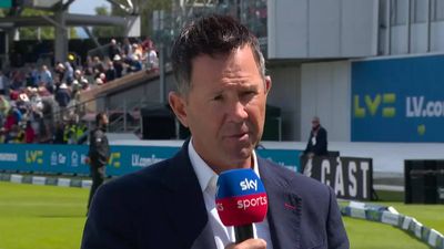 Watch: Angry Ricky Ponting vows to find out who hit him with grapes at The Oval