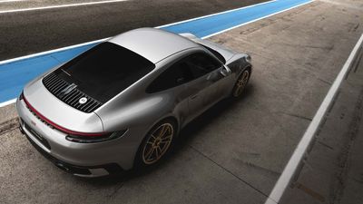 Porsche 911 To Keep Internal Combustion Engine "As Long As Possible"