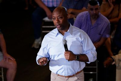 Tim Scott criticizes Ron DeSantis over Florida's new slavery curriculum