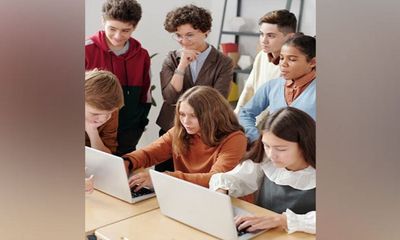 Study reveals teens need consistent positive messaging in multicultural environments