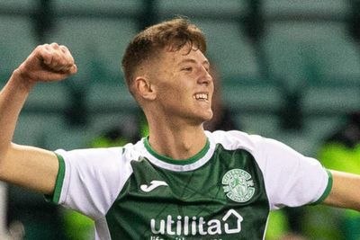 Ethan Laidlaw completes Hibs transfer to Brentford