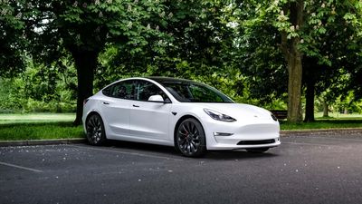 Tesla Model 3 Earns Stellar Reliability Ratings: Battery, Drivetrain Shine