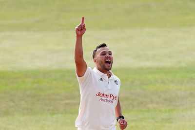 Kent slip into relegation zone after being thrashed by Nottinghamshire
