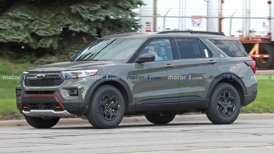 2024 Ford Explorer Timberline Spied With Different Face Versus Other Trims