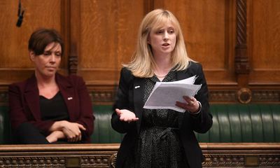 Wes Streeting apologises to Rosie Duffield for treatment by Labour over gender views
