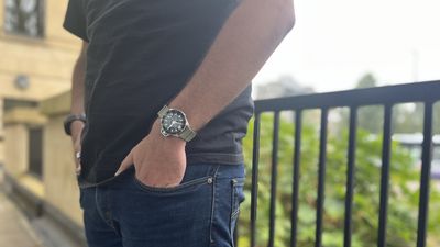 A Week on the Wrist with the Hamilton Khaki Navy Frogman: a great dive watch