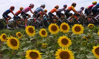 Tour de France Femmes: Demi Vollering takes yellow jersey on Tourmalet – as it happened