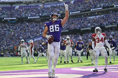 WATCH Johnny Mundt shows great concentration on touchdown catch