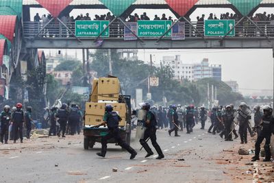 Bangladesh police clash with protesters calling for PM resignation