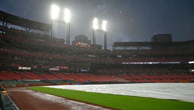 Cubs vs. Cardinals delayed Saturday by storms, estimated start time 8 p.m.