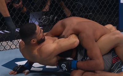 UFC 291 video: Gabriel Bonfim moves to 15-0 with quick tap of Trevin Giles, wants Neil Magny
