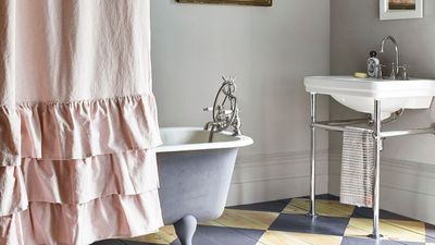 10 things people with nice-smelling bathrooms always do for a spa-like space