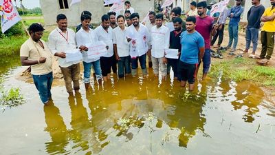 Jagananna Colonies in Srikakulam, Vizianagaram districts flooded due to lack of drains, infra: JSP