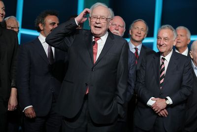 Warren Buffett Advice: Why You Should Pick Businesses, Not Stocks