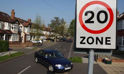Ministers consider curbs on councils’ use of 20mph speed limits