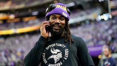 Jets Fans Chant for Dalvin Cook As He Arrives to Watch Practice