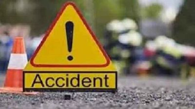 Madhya Pradesh: Three of a family killed after two cars collide in Narsinghpur