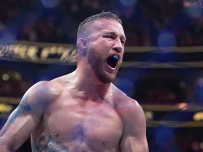 Justin Gaethje reacts to Conor McGregor callout after knocking out Dustin Poirier