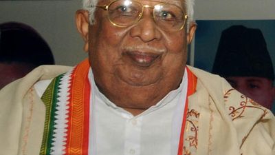 Senior Congress leader and former Speaker Vakkom Purushothaman passes away