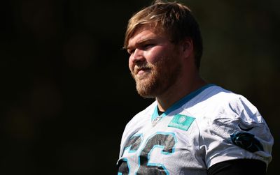 Taylor Moton: Cade Mays ‘doing a great job’ of filling in for Austin Corbett