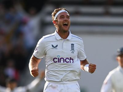 Stuart Broad’s fairytale England finale gives Ashes era the ending it deserves