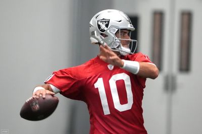 Raiders Training Camp: Jimmy Garoppolo Brushes off Picks, Rookie Impressions and a Fantasy Tip