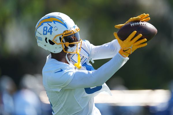 Chargers' Raheem Layne making splash plays early in training camp