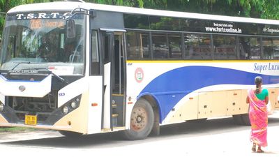 Telangana may adopt Andhra Pradesh model for Road Transport Corporation employees absorption