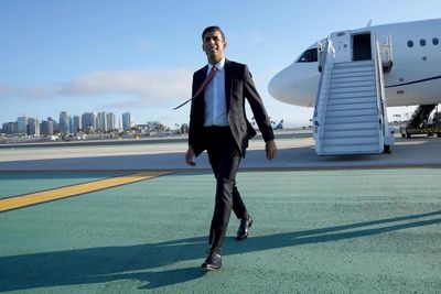 Rishi Sunak's flight to Scotland may have broken ministerial code, say Labour