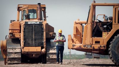 Caterpillar Earnings Smash Street Forecasts on Construction Boom