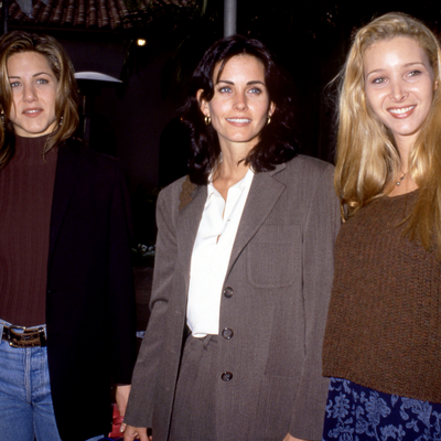 Jennifer Aniston and Courteney Cox Adorably Wished Lisa Kudrow a Happy 60th Birthday