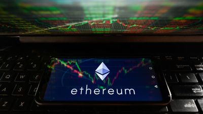 Bitcoin And Ethereum Lead As Americans Show Interest In Selling Cryptocurrencies