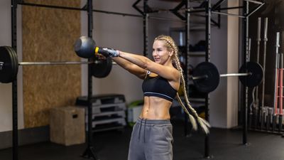 Use These 12 Free CrossFit Fitness Tests To See If You Can Beat The Elites
