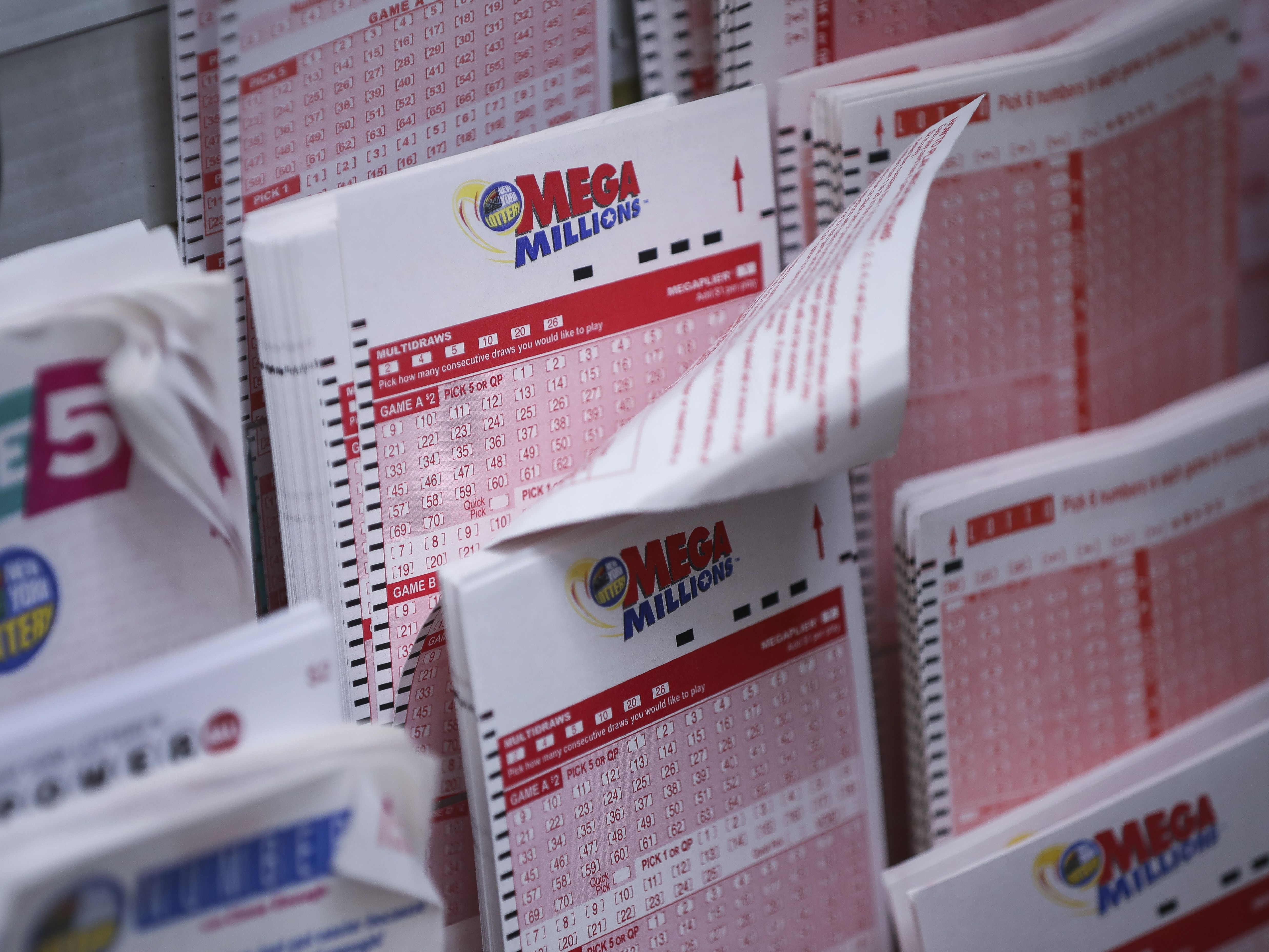 A Mega Millions jackpot of over 1 billion is at stake…