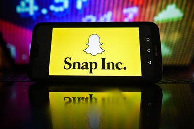 Snap Analysts Weigh In On Company’s Ability To Compete With Social Media Giants