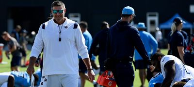 Mike Vrabel has nasty way of describing Titans’ pass protection early in camp