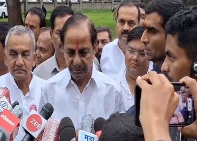 BRS neither with INDIA or NDA, but has friends: Telangana CM KCR