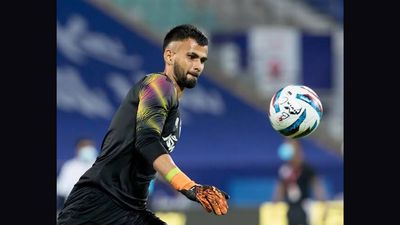 Kerala Blasters FC sign goalkeeper Lara Sharma one-year loan deal, Gurmukh Singh joins Chennaiyin FC