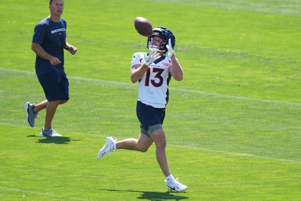 Broncos training camp rewind, Day 4: First weekend practice draws crowd of  7,121