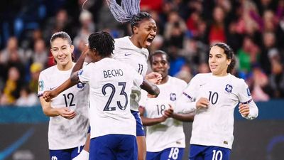 Diani hits hat-trick as France beat Panama 6-3 to make Women's World Cup last 16