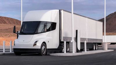 Tesla Planning Nine Semi-Truck Charging Stations From CA To TX