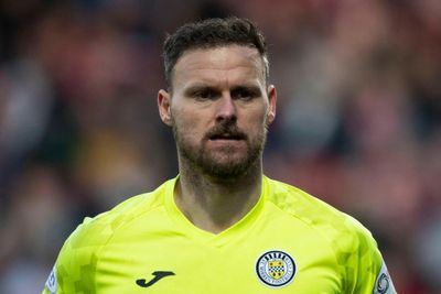 Dundee complete transfer swoop for St Mirren keeper Trevor Carson