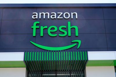 Amazon begins offering grocery delivery for customers who are not Prime members