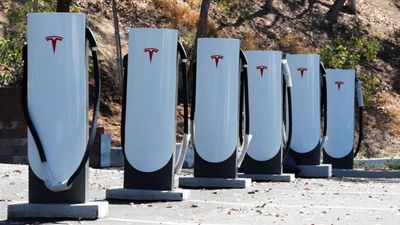 Tesla Seeks $100M For Semi Charging Route Between California And Texas