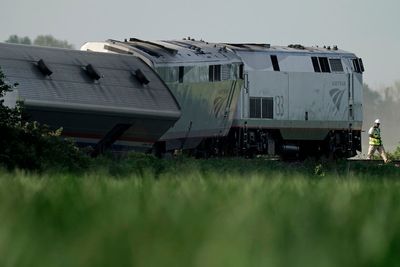Poorly designed crossing contributed to fatal 2022 Missouri Amtrak derailment, officials say