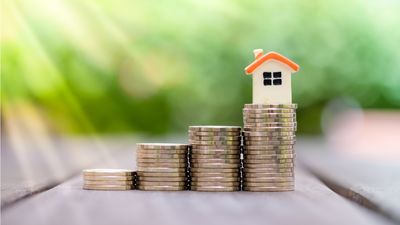 Banks Tighten Lending Standards As Demand Wanes