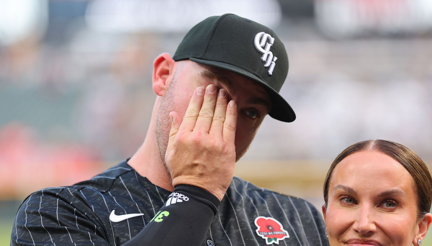 Chicago White Sox Closer Liam Hendriks Makes Awesome Speech While Receiving  the Jimmy V Award at the ESPYs - Fastball