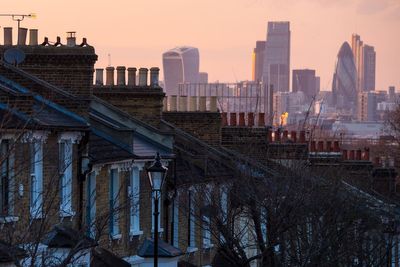 Average London rental costs may soar to £2,700 a month, figures suggest